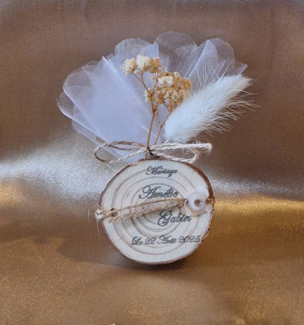 Pochon Mariage Fleurs Séchées Personnalisé avec 7 Dragées Reynaud - Gravure Bois