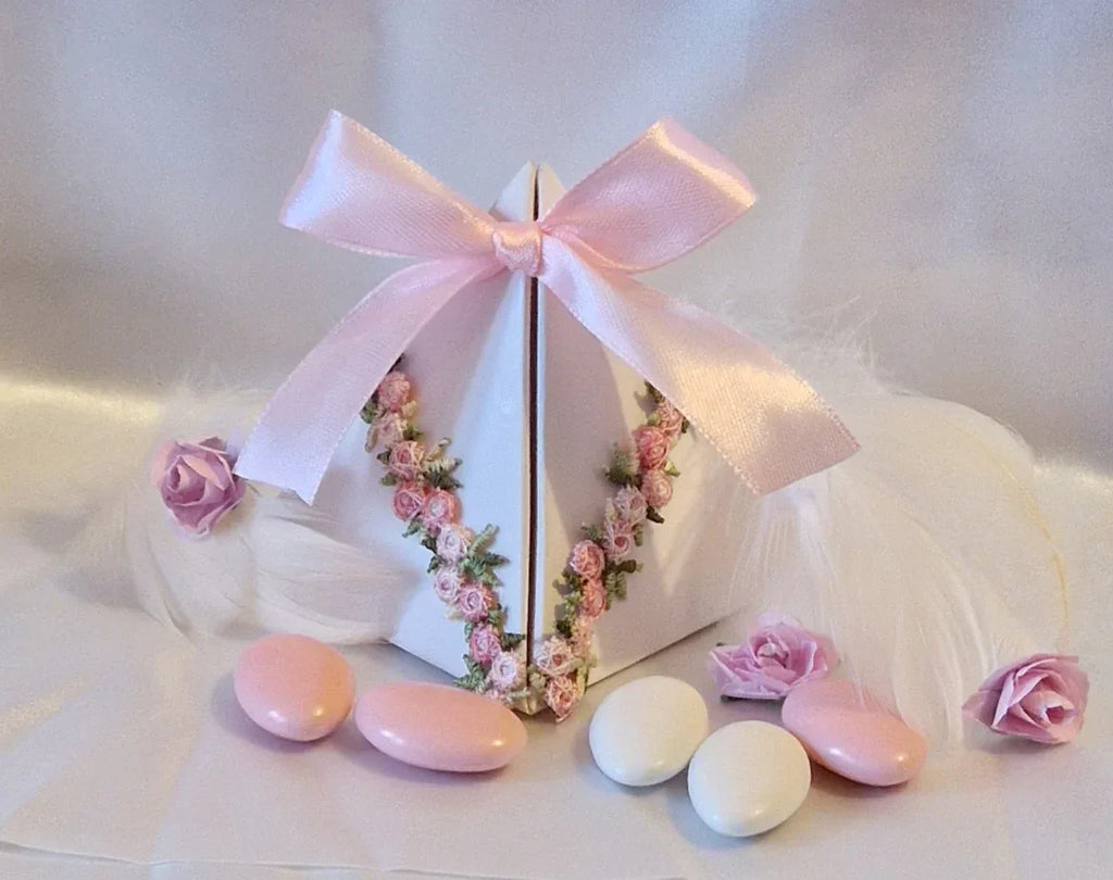 Contenant Pyramide Mariage Broderie Dentelle Fleurie - 10 Dragées Chocolat Incluses - AngelAnge