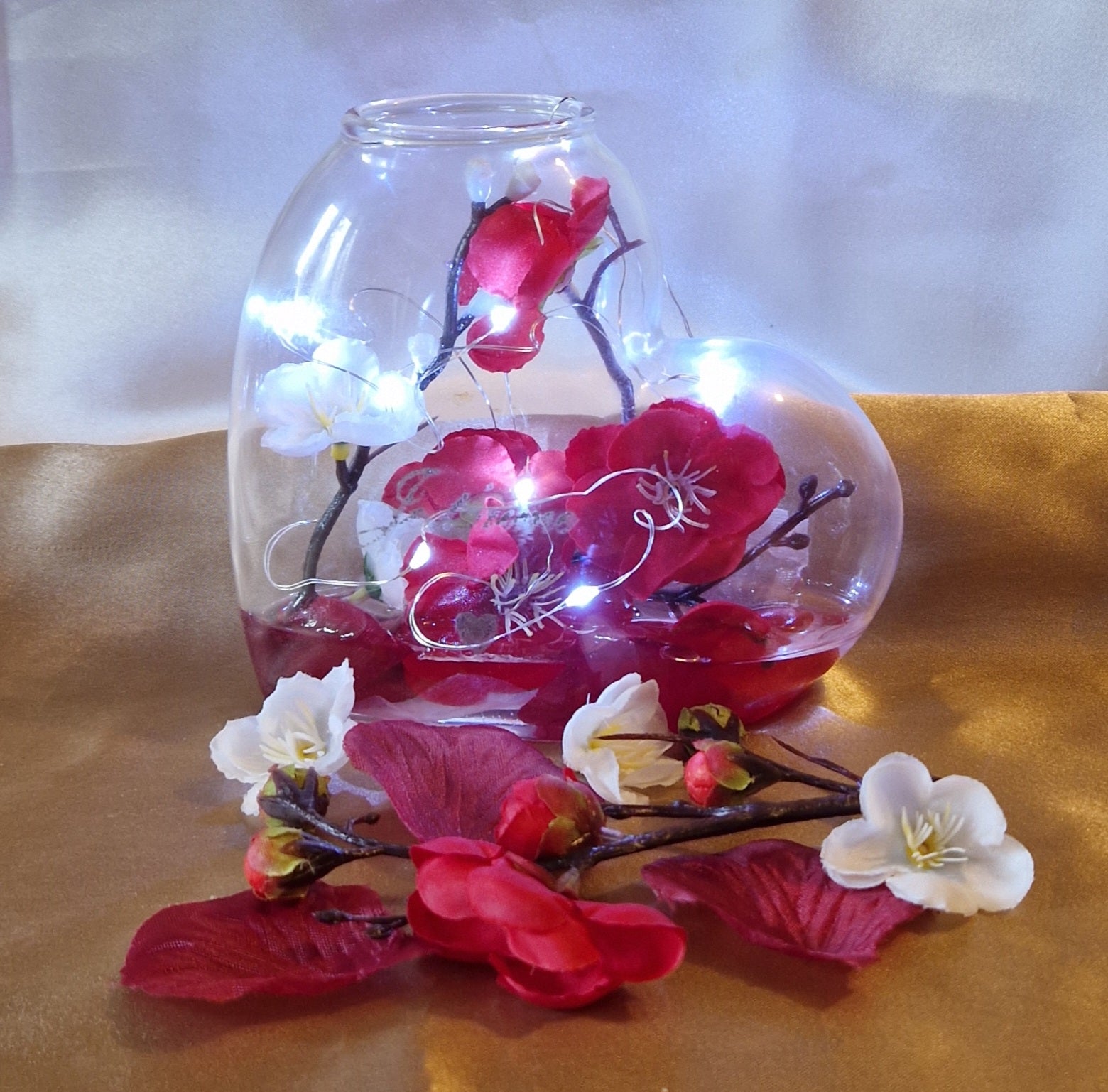 Vase Lumineux "Je t'aime" en Forme de Cœur - Fleurs de Prunier